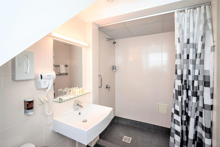 Bathroom 4, Rija Domus Hotel, Riga