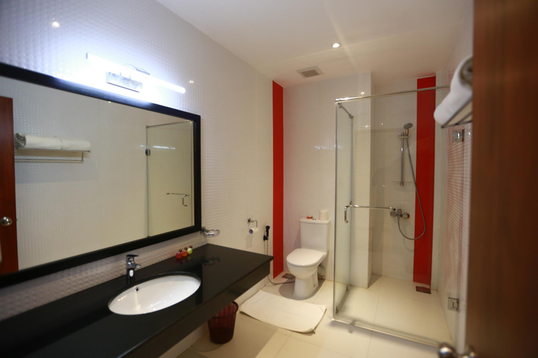 Bathroom, Royal Kandyan - Kandy, K.F.G. & G. Korale