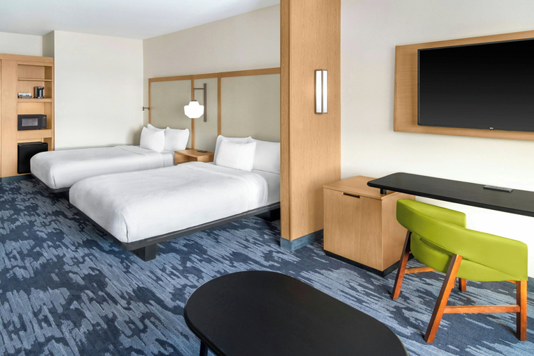 Bedroom 3, Fairfield Inn & Suites by Marriott Detroit Taylor, Wayne