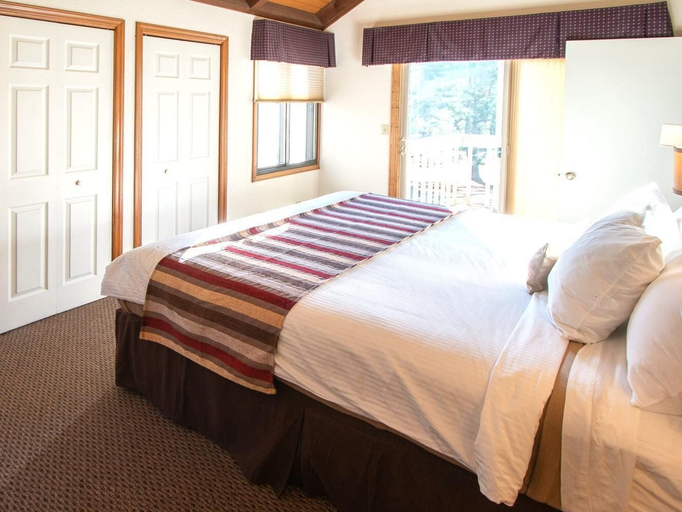Bedroom 3, Mountain Loft Resort, Rutherford