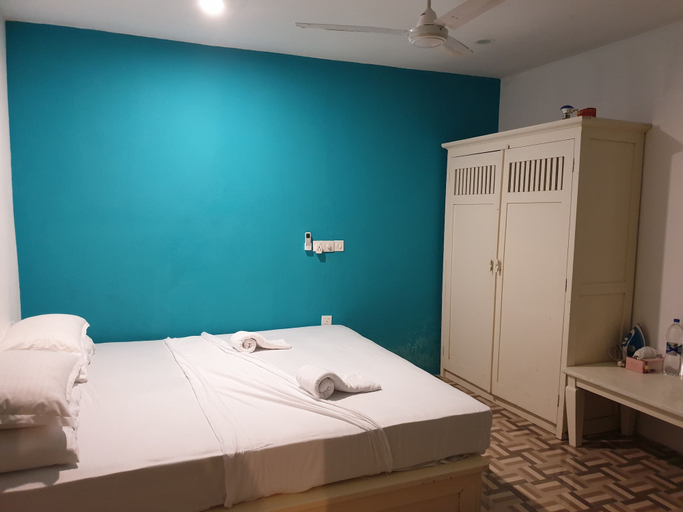 Bedroom 3, Beach Heaven Maldives - Golden Turtle Guest House, Kaafu Atoll