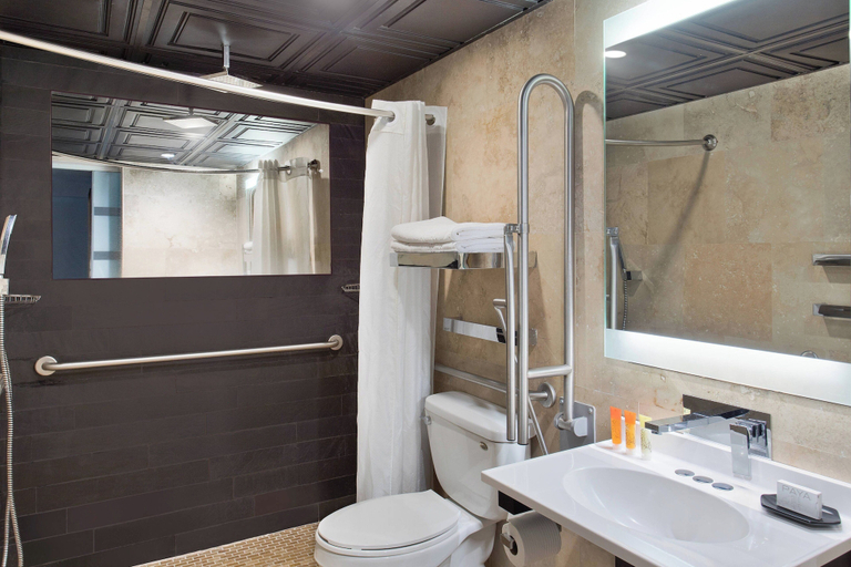 Bathroom 5, Hotel Duval, Autograph Collection, Leon