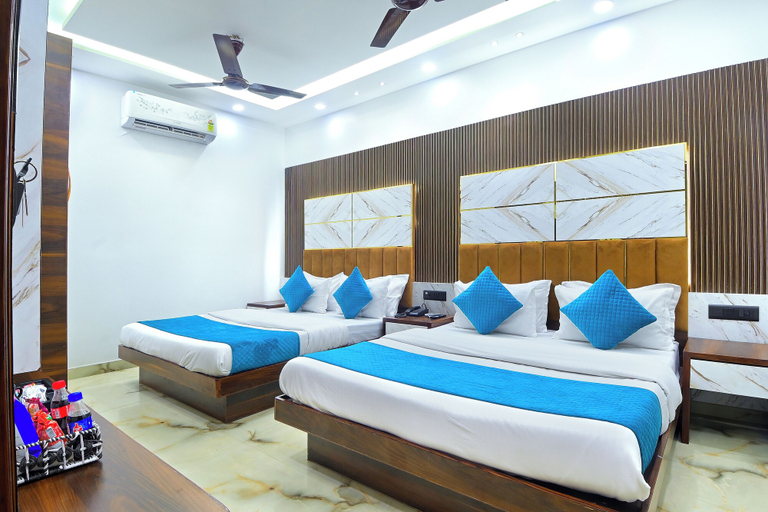 Bedroom 3, Nav Durga Guest House, Delhi