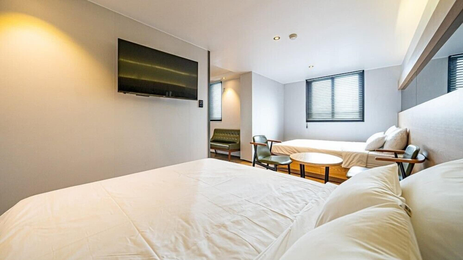 Bedroom 2, Deluxe, Geoje