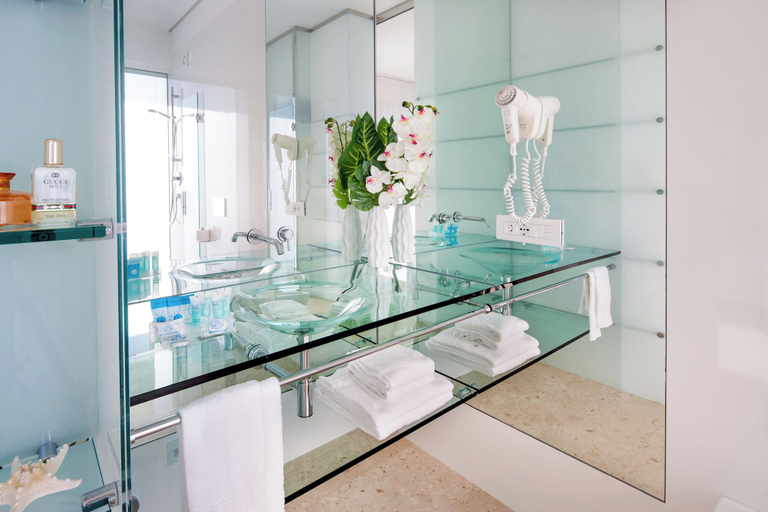 Bathroom 5, Hotel Caravelle Thalasso & Wellness, Imperia