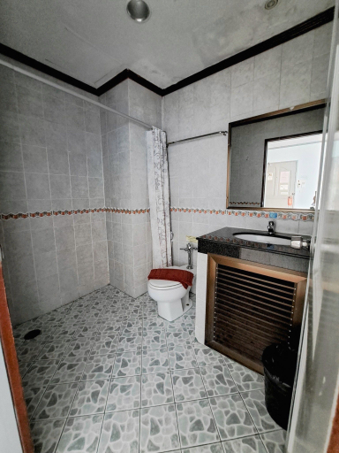 Bathroom, Thipurai city hotel, Hua Hin
