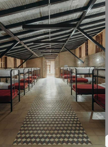 Others 5, Hotel Ur, Kaushambi