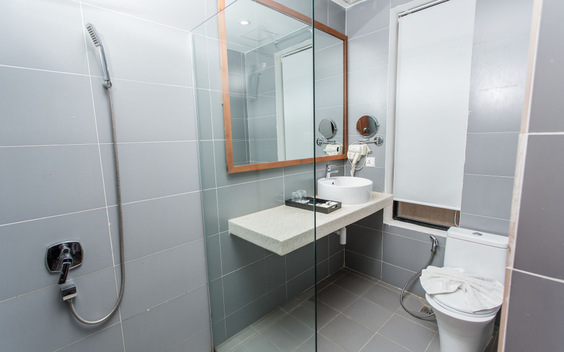 Bathroom 24