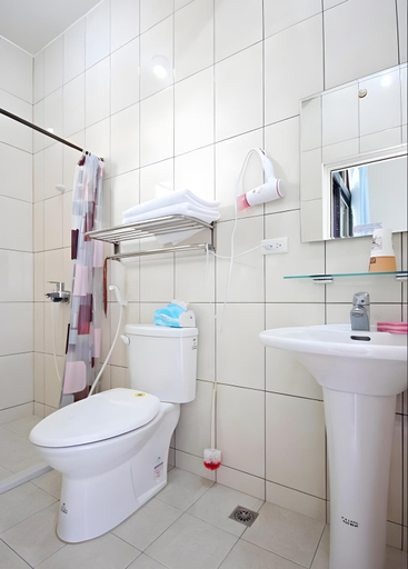 Bathroom 12
