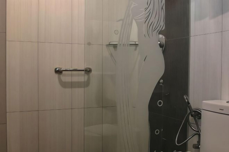 Bathroom 8