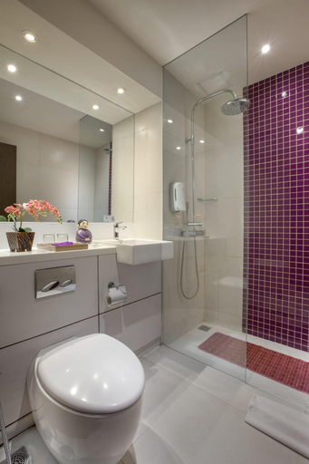 Bathroom 29