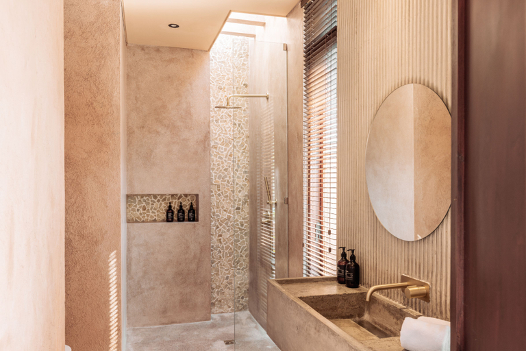 Bathroom 5, Abu x Abu Canggu, Badung