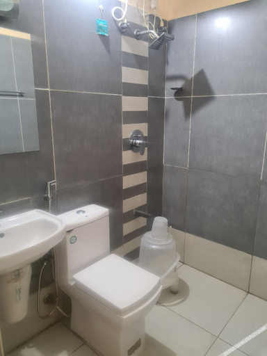 Bathroom 4, WYT Hotels Rameswaram, Ramanathapuram