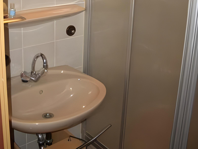 Bathroom 5