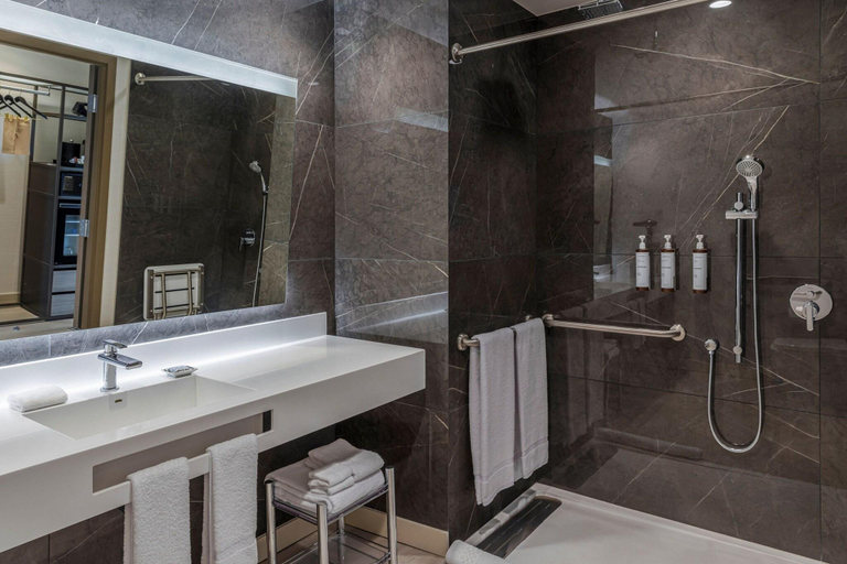 Bathroom 4, Ac Hotel By Marriott Heredia Belen, Belén