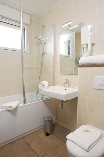 Bathroom 3, Logis Hôtel - La Chambre d'Amiens, Somme