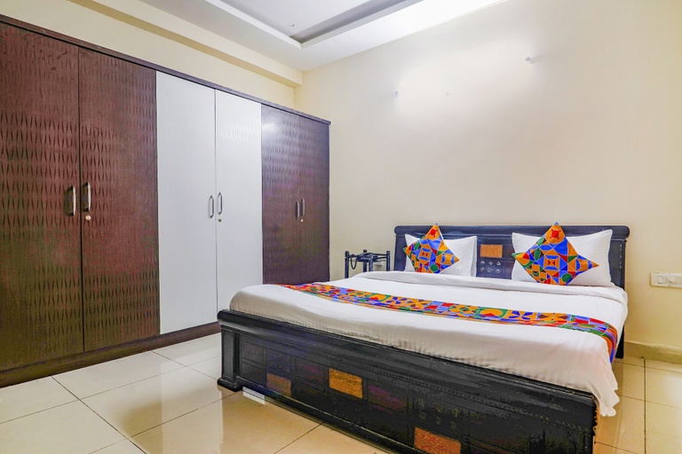 Bedroom 4, Via Direct Checkin - Hitech City, Hyderabad