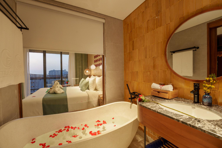 Bathroom 7