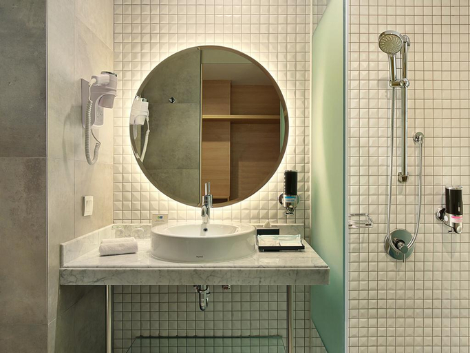 Bathroom 6