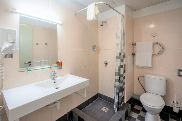 Bathroom 4, Rija Domus Hotel, Riga