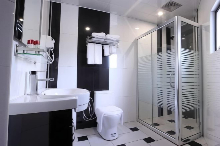 Bathroom 2