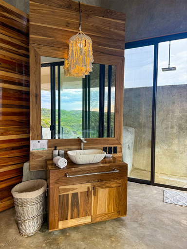 Bathroom 4, Destino Hotel & Hot Spring, Bagaces