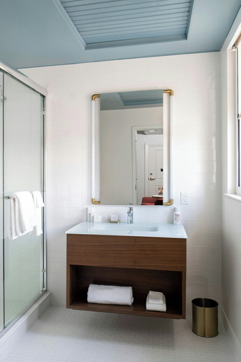 Bathroom 5, Fenway Hotel Autograph Collection, Pinellas