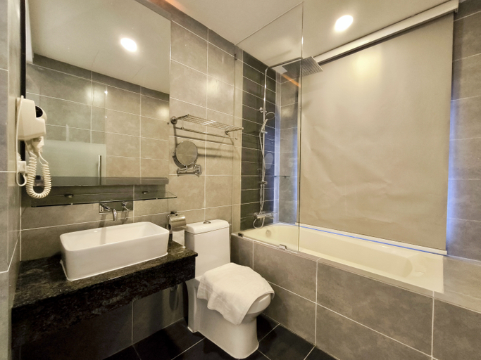 Bathroom 9