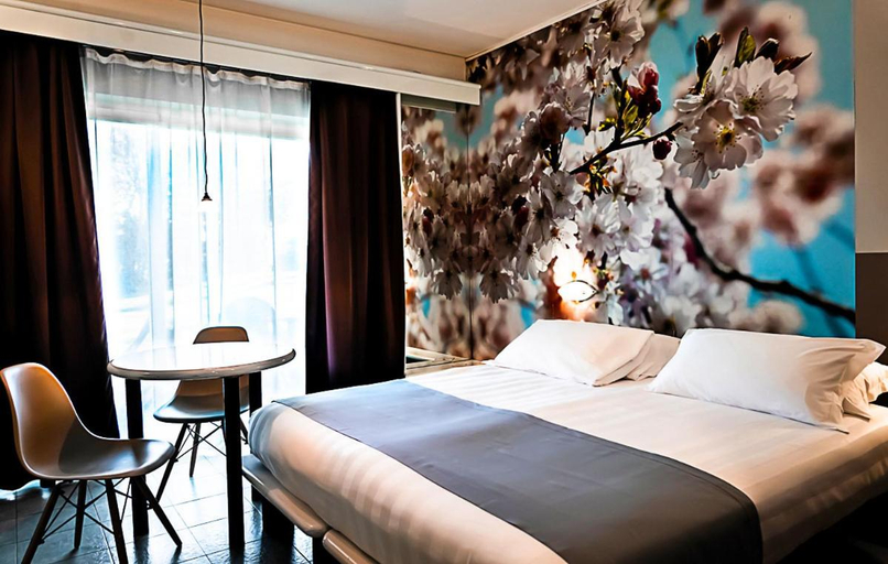 Bedroom 12