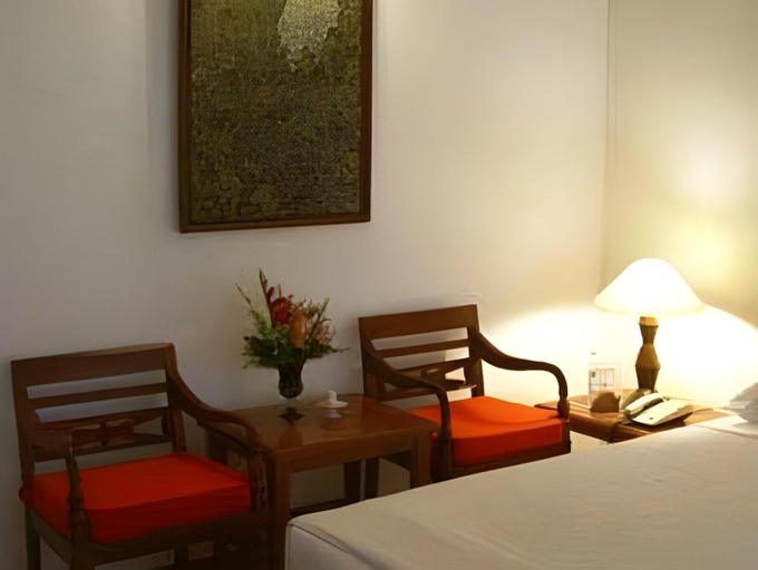 Bedroom 13