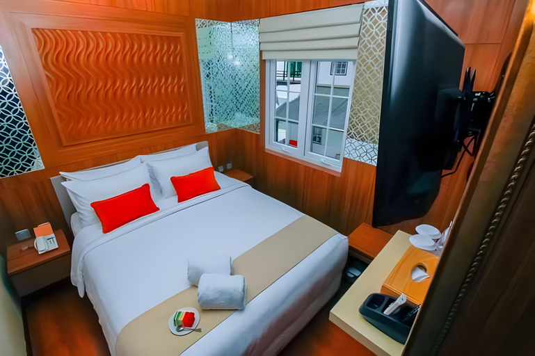 Bedroom 14