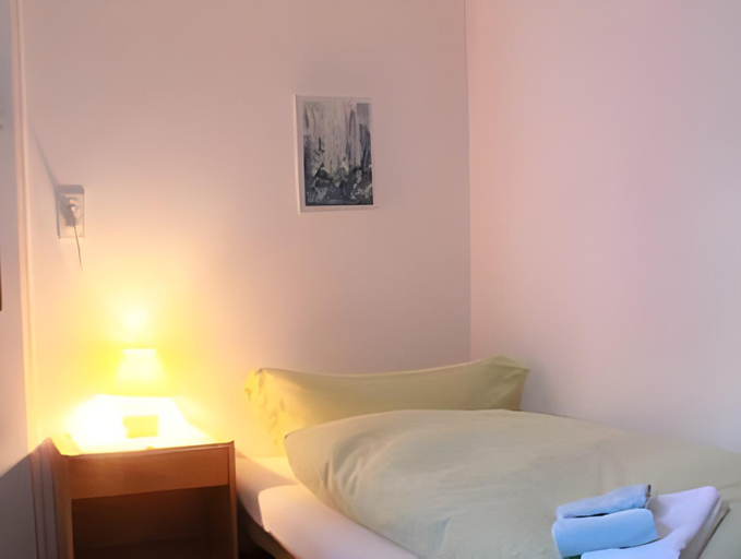 Bedroom 9
