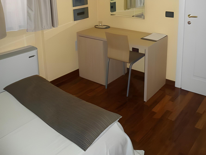 Bedroom 9