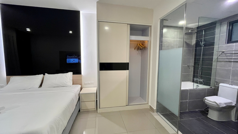 Bedroom 13