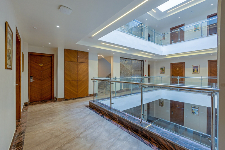 Sport & Beauty, Aadat Hotel Near Artemis Hospital Gurgaon, Gurgaon