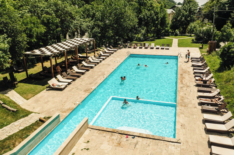 Sport & Beauty 5, Apricot Aghveran Resort