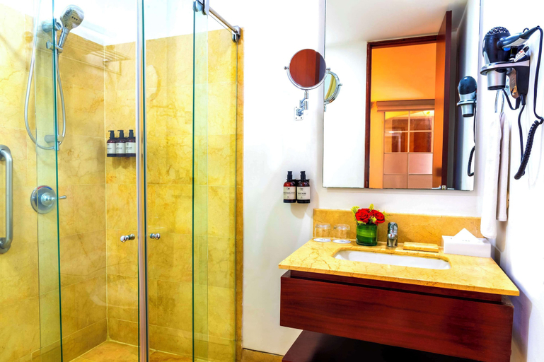 Bathroom 5, NH Cartagena Urban Royal, Cartagena de Indias