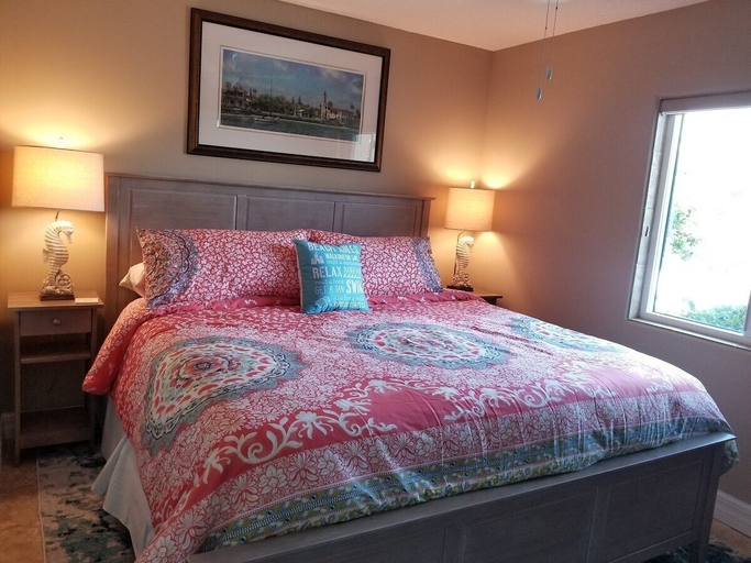 Bedroom 3, Summerhouse 101, Saint Johns