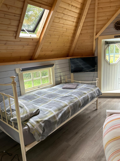 Others 4, 1Lochness glam lodges, Highland