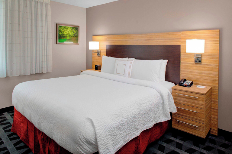 Bedroom 3, TownePlace Suites by Marriott Parkersburg, Wood