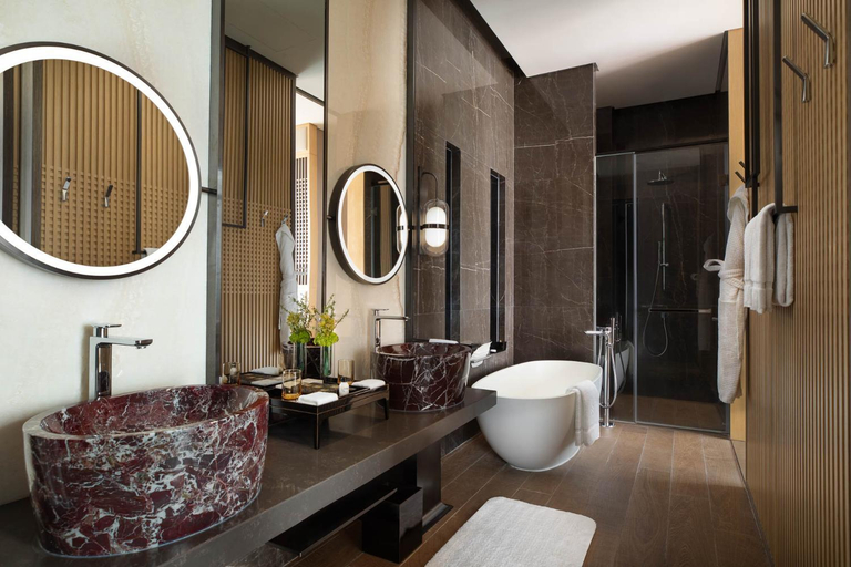 Bathroom 18