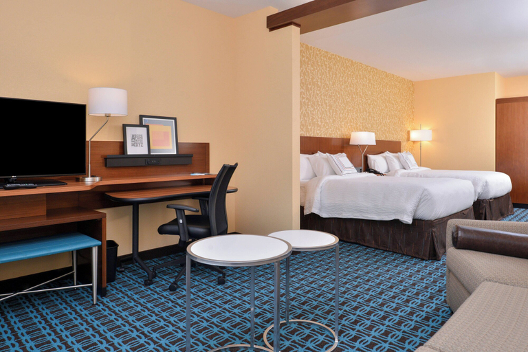 Bedroom 3, Fairfield Inn & Suites by Marriott Warrensburg, Johnson