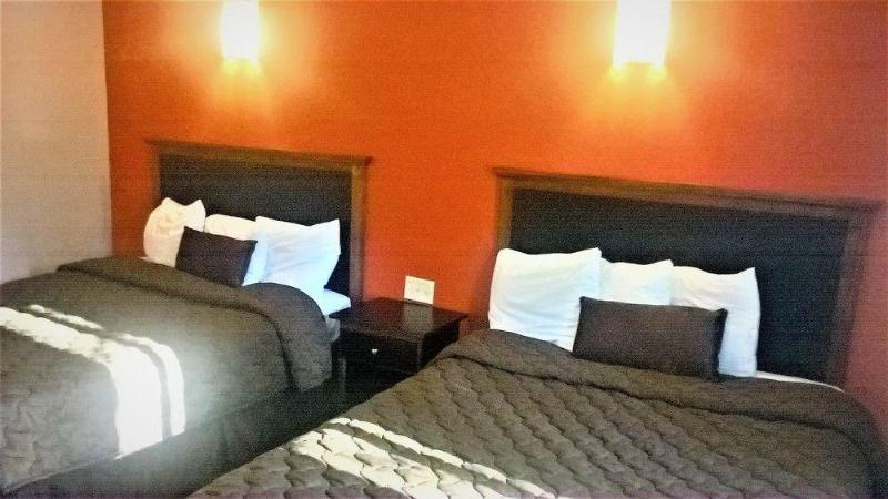 Bedroom 2, Downtown Value Inn, Multnomah