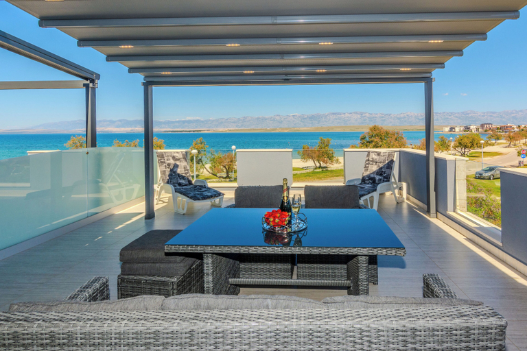 Sport & Beauty, Apartments Mavracic, Vir