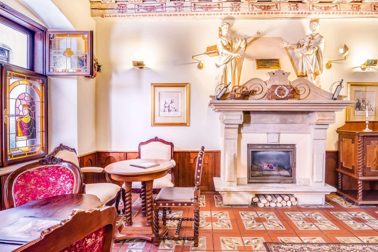 Public Area 3, The King Charles, Praha 6
