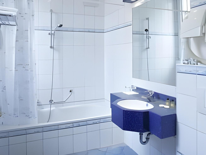 Bathroom 12