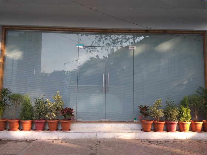 Exterior & Views, Hotel Grandeur, Mumbai Suburban