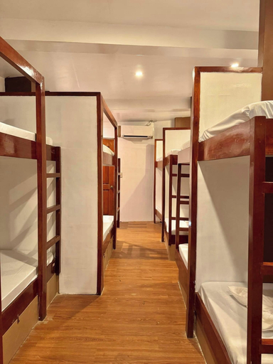 Others 5, Hostel Avenue, Malay