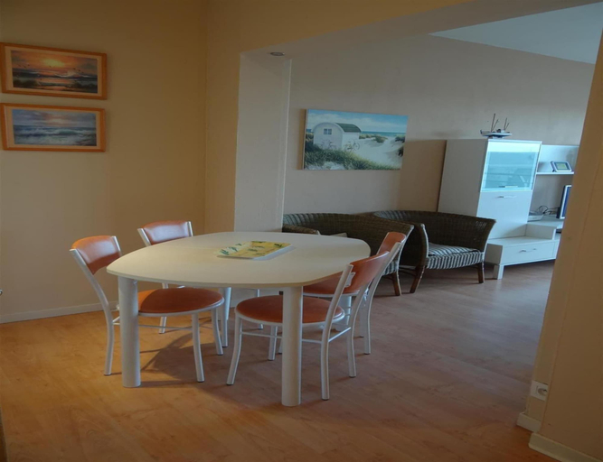 Others 5, Apartment in Nieuwpoort With Views, West-Vlaanderen