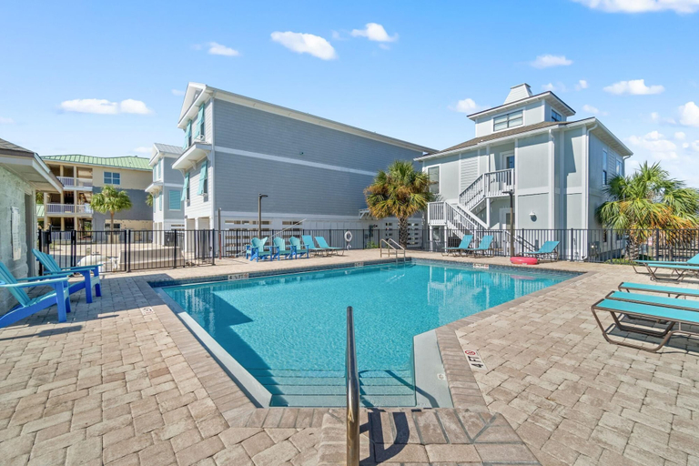 Sport & Beauty 4, Molokai Villas Riverside 7A, Escambia